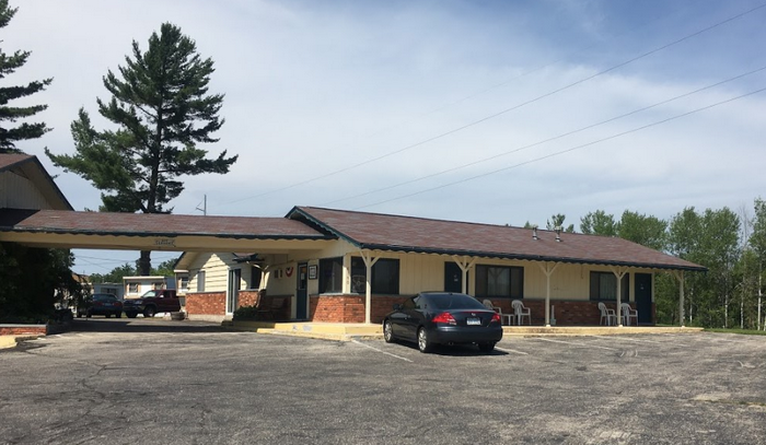 Coach House Motel (Waterway Inn) - Photo From Website (newer photo)